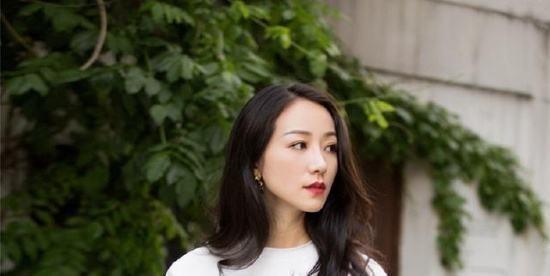 胡歌爆料韩雪视频,揭秘娱乐圈背后的故事